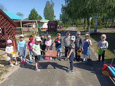 Трудимся с детства!